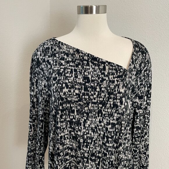 J Jill Wearever Collection Womens XL Printed Tunic Top Asymmetrical V Neck Shirt - Picture 2 of 9